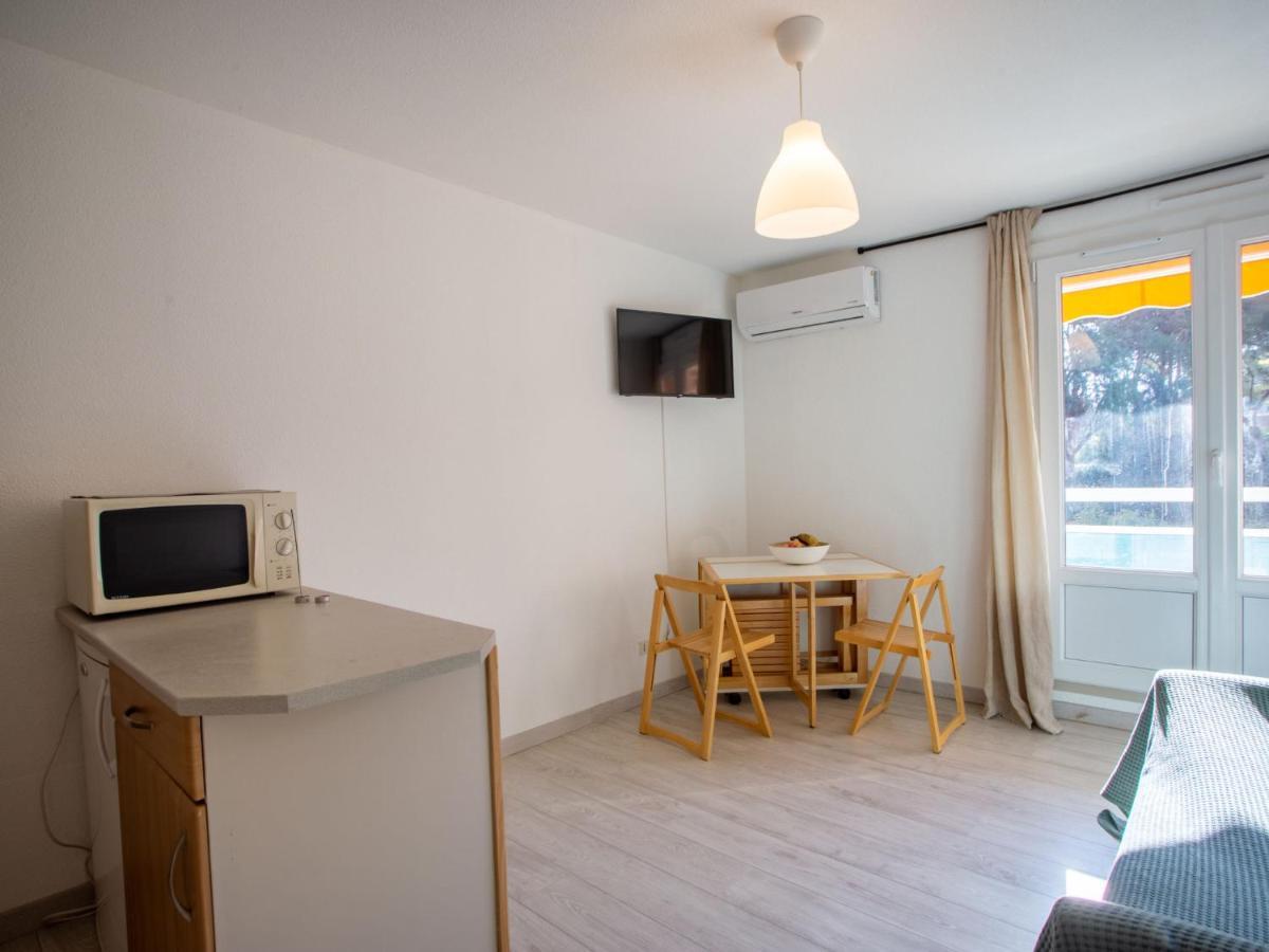 Apartment Cote D'Azur-16 By Interhome Bormes-les-Mimosas Bagian luar foto